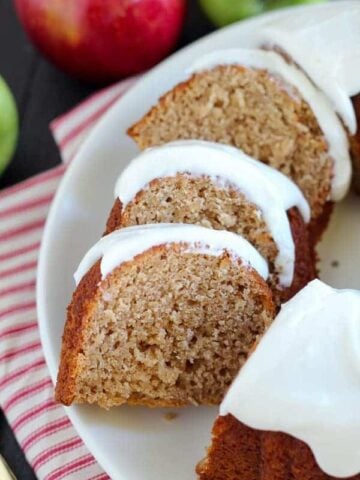 Slices of apple bundt cake.
