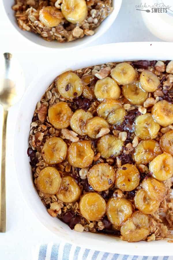 Baked oatmeal topped with sliced bananas.