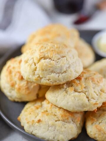 How to make Buttermilk Biscuits