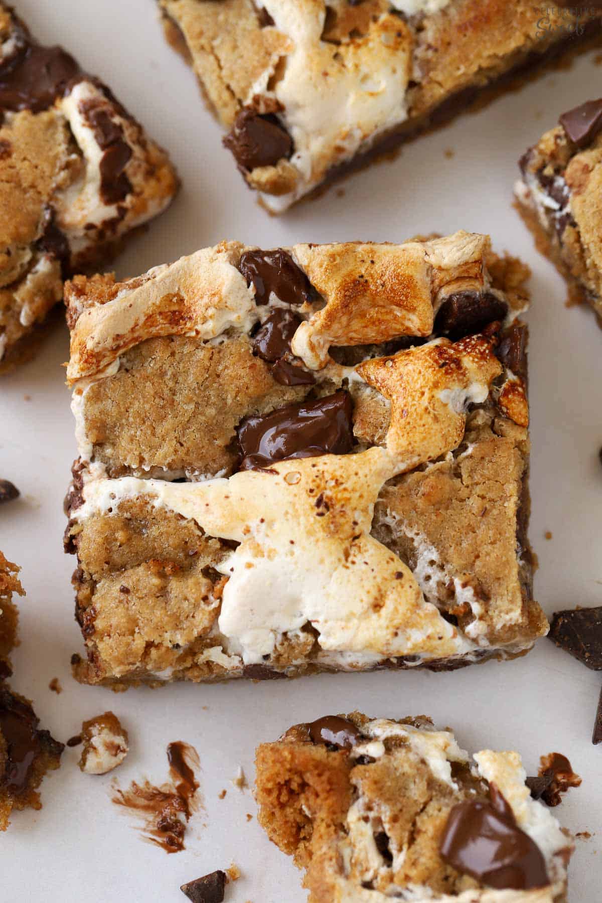 Closeup of a smores bar
